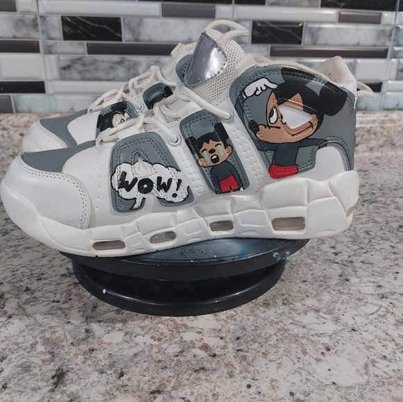 Air custom mickey mouse size 8.5 - Picture 5 of 6